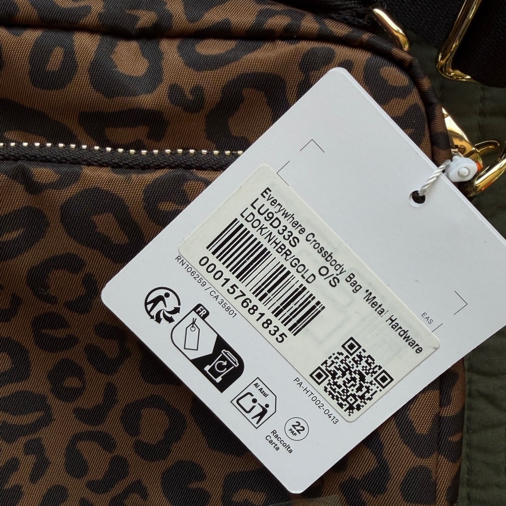 NWT Lululemon Everywhere Crossbody Bag 2L Leopard Gold Hardware - Picture 2 of 6